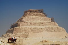 Пирамидка шага Djoser Провинция Саккары, Гизы, Египет Стоковые Изображения RF Пирамидка шага Djoser Провинция Саккары, Гизы, Египет Стоковые Изображения RF