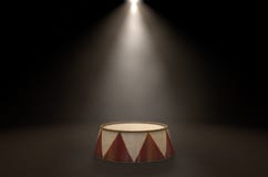 Подиум Spotlit цирка бесплатная иллюстрация Подиум Spotlit цирка бесплатная иллюстрация
