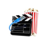 Попкорн и clapboard с кабелем сети иллюстрация вектора Попкорн и clapboard с кабелем сети иллюстрация вектора