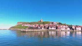 Портовый район Whitby в северной Англии видеоматериал Портовый район Whitby в северной Англии видеоматериал