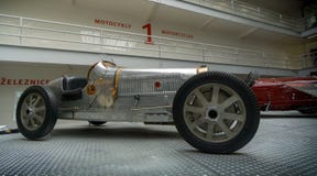 ПРАГА, ЧЕХИЯ - МАЙ 2017: ПРАГА, ЧЕХИЯ SEPTEMBER-27: Bugatti 51,1931 год, в национальном техническом музее в Праге стоковое изображение ПРАГА, ЧЕХИЯ - МАЙ 2017: ПРАГА, ЧЕХИЯ SEPTEMBER-27: Bugatti 51,1931 год, в национальном техническом музее в Праге стоковое изображение