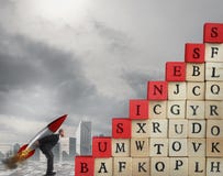 Предприимчивое увеличение бизнесмена подъем к успеху в бизнесе стоковые изображения rf Предприимчивое увеличение бизнесмена подъем к успеху в бизнесе стоковые изображения rf