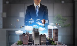 Представлять его проект развития Мультимедиа Стоковое Изображение RF Представлять его проект развития Мультимедиа Стоковое Изображение RF