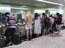 Применяющся для приземляясь визы в авиапорте Хошимина, Vietn Стоковая Фотография Применяющся для приземляясь визы в авиапорте Хошимина, Vietn Стоковая Фотография