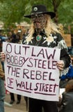 против k человек протестует татуированную сталь robert стоковые изображения rf против k человек протестует татуированную сталь robert стоковые изображения rf