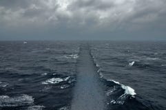 Скрещивание океана дороги моря стоковые изображения rf Скрещивание океана дороги моря стоковые изображения rf