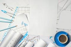 Рабочее место архитектора - крены и планы стоковые фотографии rf Рабочее место архитектора - крены и планы стоковые фотографии rf
