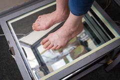 Развертка ноги цифров шага, развертка ноги Orthotics для выполненных на заказ Insoles ботинка, позиция и анализ нарушения равнове стоковые изображения Развертка ноги цифров шага, развертка ноги Orthotics для выполненных на заказ Insoles ботинка, позиция и анализ нарушения равнове стоковые изображения