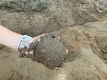 Развитие песка удерживания руки уча деятельности для плавания, играя песок, дети, мальчик стоковые изображения Развитие песка удерживания руки уча деятельности для плавания, играя песок, дети, мальчик стоковые изображения