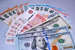 Различные доллары, евро и рубли денег стоковые фото Различные доллары, евро и рубли денег стоковые фото