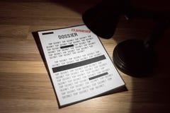 Расклассифицированное и сверхсекретное досье с редакциями в фаре - близкое поднимающим вверх стоковая фотография rf Расклассифицированное и сверхсекретное досье с редакциями в фаре - близкое поднимающим вверх стоковая фотография rf