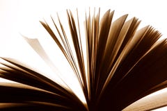 Раскройте старую книгу, порхать страниц Фантазия, воображение, образование стоковые фото Раскройте старую книгу, порхать страниц Фантазия, воображение, образование стоковые фото