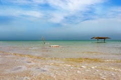Сень в воде мертвого моря стоковые фотографии rf Сень в воде мертвого моря стоковые фотографии rf