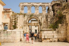 Серебряный строб Дворец императора Diocletian разделение Хорватия стоковые фото Серебряный строб Дворец императора Diocletian разделение Хорватия стоковые фото