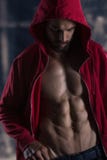 Сильный атлетический торс модели фитнеса человека показывая 6 abs пакета стоковые фотографии rf Сильный атлетический торс модели фитнеса человека показывая 6 abs пакета стоковые фотографии rf