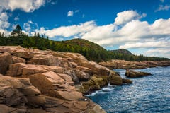 Скалы выдры и Атлантический океан в национальном парке Acadia, Mai стоковые фото Скалы выдры и Атлантический океан в национальном парке Acadia, Mai стоковые фото