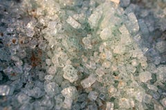 Сломленное закаленное стекло, зеленые стеклянные части стоковые фото Сломленное закаленное стекло, зеленые стеклянные части стоковые фото