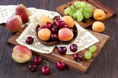 Состав с вкусными плодоовощами стоковая фотография rf Состав с вкусными плодоовощами стоковая фотография rf