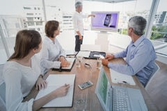 Составное изображение объявления для нового применения стоковая фотография Составное изображение объявления для нового применения стоковая фотография
