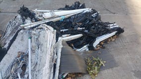 Старые электрические части и освещение стоковое фото rf Старые электрические части и освещение стоковое фото rf