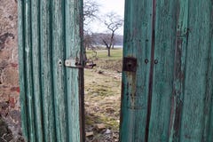 Старый амбар в руинах стоковые фото Старый амбар в руинах стоковые фото