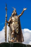 Статуя Inca Pachacutec стоковое фото rf Статуя Inca Pachacutec стоковое фото rf