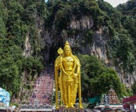 Статуя в пещерах Batu, Куала-Лумпур лорда Murugan стоковая фотография Статуя в пещерах Batu, Куала-Лумпур лорда Murugan стоковая фотография