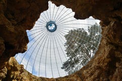 Стеклянная крыша купола стоковое изображение rf Стеклянная крыша купола стоковое изображение rf