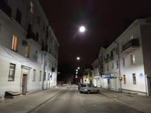 Сцена ночи в старом городке в Европе стоковые изображения Сцена ночи в старом городке в Европе стоковые изображения