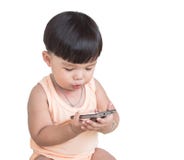 Счастливый мальчик делает сторону реакции пока проверяющ smartphone с путем клиппирования стоковые фотографии rf Счастливый мальчик делает сторону реакции пока проверяющ smartphone с путем клиппирования стоковые фотографии rf