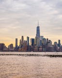 Съемка восхода солнца Манхэттена увиденная от портового района Hoboken стоковое изображение rf Съемка восхода солнца Манхэттена увиденная от портового района Hoboken стоковое изображение rf