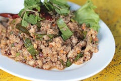 Тайский пряный семенить салат свинины очень вкусного стоковое фото rf Тайский пряный семенить салат свинины очень вкусного стоковое фото rf