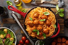 томат спагетти соуса meatballs Стоковое Фото томат спагетти соуса meatballs Стоковое Фото