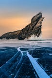 Тряхните на замороженном сибиряке Байкале России озера воды зимы стоковое фото Тряхните на замороженном сибиряке Байкале России озера воды зимы стоковое фото