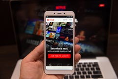 Тула, Россия - 31-ое октября 2018 - применение Netflix бежать на андроиде Netflix одно из самое популярное глобального стоковое изображение Тула, Россия - 31-ое октября 2018 - применение Netflix бежать на андроиде Netflix одно из самое популярное глобального стоковое изображение
