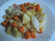 Тушеное мясо картошки с морковью и капустой стоковое фото rf Тушеное мясо картошки с морковью и капустой стоковое фото rf