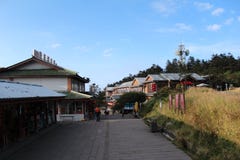 Улица поверх mt Emei стоковая фотография rf Улица поверх mt Emei стоковая фотография rf