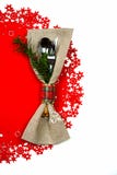 Урегулирование места таблицы праздника рождества и Нового Года Взгляд сверху, красная шерстяная предпосылка и белизна Концепция з стоковые изображения Урегулирование места таблицы праздника рождества и Нового Года Взгляд сверху, красная шерстяная предпосылка и белизна Концепция з стоковые изображения