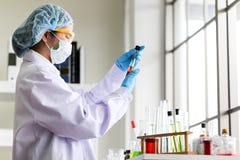 Установите химического развития и фармации трубки в концепции технологии лаборатории, биохимии и исследования стоковые фото Установите химического развития и фармации трубки в концепции технологии лаборатории, биохимии и исследования стоковые фото