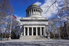 Усыпальница grant - общий мемориал Grant национальный в Нью-Йорке стоковая фотография rf Усыпальница grant - общий мемориал Grant национальный в Нью-Йорке стоковая фотография rf