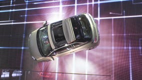 Утесы Opel Адама Утесы Opel Адама