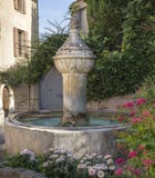 Фонтан в Romaine Ла Vaison стоковая фотография Фонтан в Romaine Ла Vaison стоковая фотография