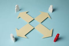 Формы и стрелки на голубой предпосылке Цели бизнеса, тенденция и движение к успеху стоковые изображения rf Формы и стрелки на голубой предпосылке Цели бизнеса, тенденция и движение к успеху стоковые изображения rf