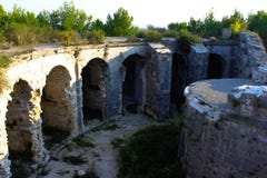 Форт на Monte Grosso был построен в 1836 и расположен близко к пулам, Хорватии стоковые фотографии rf Форт на Monte Grosso был построен в 1836 и расположен близко к пулам, Хорватии стоковые фотографии rf