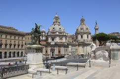 Церков Santa Maria di Loreto и имя Santissimo Ном di Мария Больше всего святое Mary, Рима, Италии стоковое изображение rf Церков Santa Maria di Loreto и имя Santissimo Ном di Мария Больше всего святое Mary, Рима, Италии стоковое изображение rf