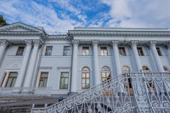Часть архитектурноакустической структуры в городе Санкт-Петербурга стоковое изображение Часть архитектурноакустической структуры в городе Санкт-Петербурга стоковое изображение