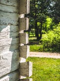 Часть белого деревянного здания стоковая фотография rf Часть белого деревянного здания стоковая фотография rf