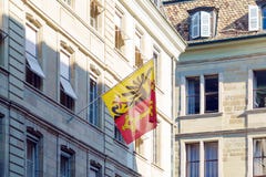 Швейцарец и город сигнализируют с гербом, Женевой, Швейцарией стоковое фото Швейцарец и город сигнализируют с гербом, Женевой, Швейцарией стоковое фото