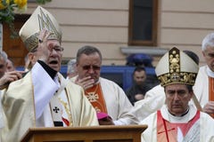Шествие с реликвией Святого Папы Иоанна Павел II стоковые фото Шествие с реликвией Святого Папы Иоанна Павел II стоковые фото