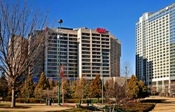 Штабы CNN разбивочные глобальные строя экстерьер в Атланте Georgia США стоковое изображение Штабы CNN разбивочные глобальные строя экстерьер в Атланте Georgia США стоковое изображение